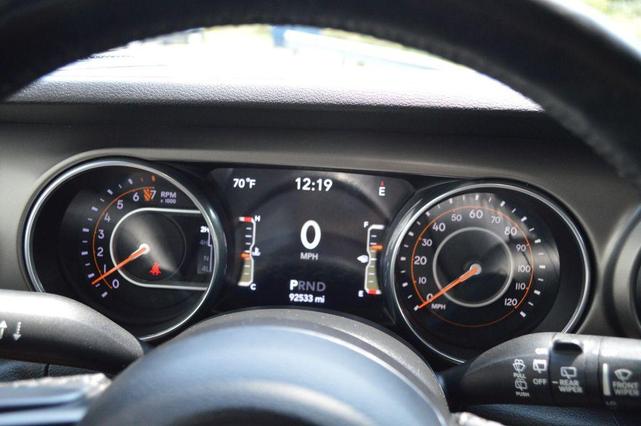 Photo of 2018 Granite Crystal Clearcoat Metallic Jeep Wrangler Unlimited