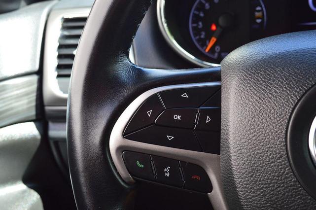 Photo of 2021 Velvet Red Pearlcoat Jeep Grand Cherokee