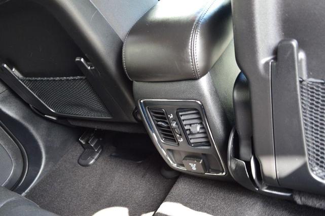 Photo of 2021 Velvet Red Pearlcoat Jeep Grand Cherokee