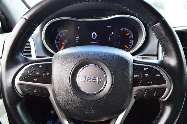 Photo of 2021 Velvet Red Pearlcoat Jeep Grand Cherokee