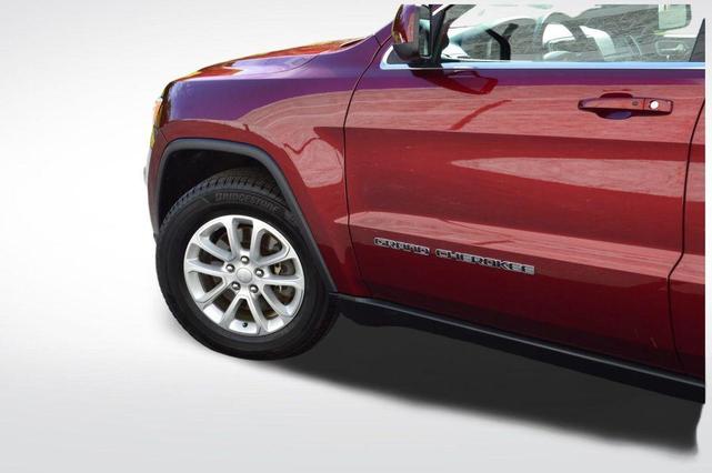 Photo of 2021 Velvet Red Pearlcoat Jeep Grand Cherokee