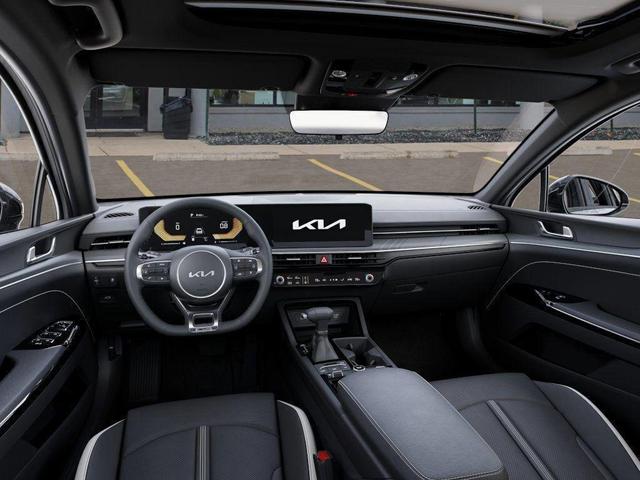 Photo of 2025 Wolf Gray Kia K5