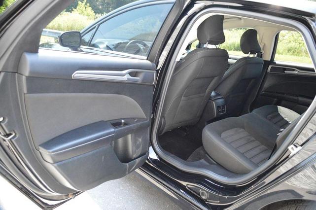 Photo of 2017 Shadow Black Ford Fusion