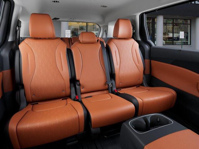 Photo of 2026 Deep Chroma Blue Kia Carnival