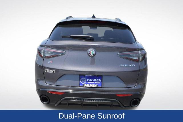 Photo of 2025 Vesuvio Gray Metallic Alfa Romeo Stelvio