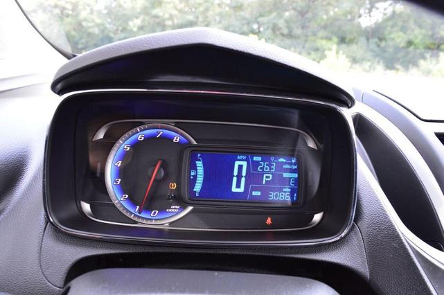 Photo of 2016 Summit White Chevrolet Trax