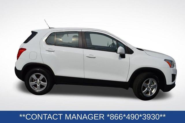 Photo of 2016 Summit White Chevrolet Trax