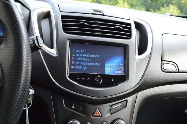 Photo of 2016 Summit White Chevrolet Trax