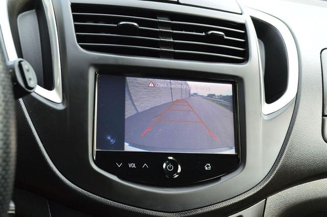 Photo of 2016 Summit White Chevrolet Trax