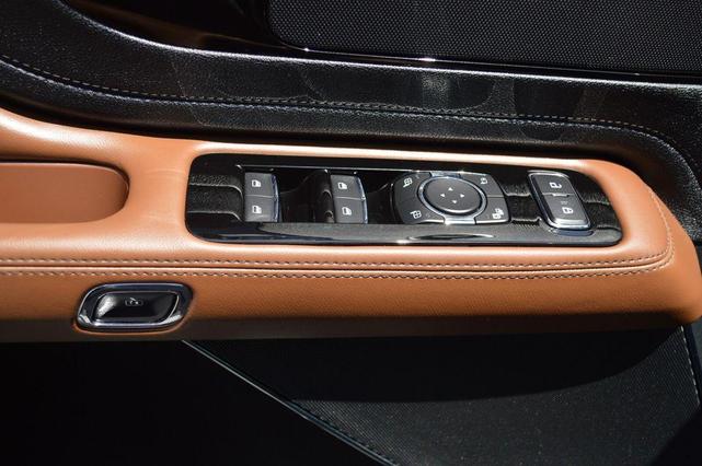 Photo of 2023 Black Lincoln Aviator