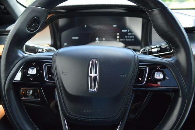 Photo of 2023 Black Lincoln Aviator