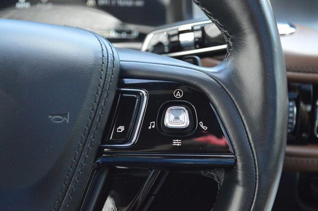 Photo of 2023 Black Lincoln Aviator