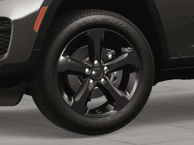Photo of 2025 Metallic Jeep Grand Cherokee