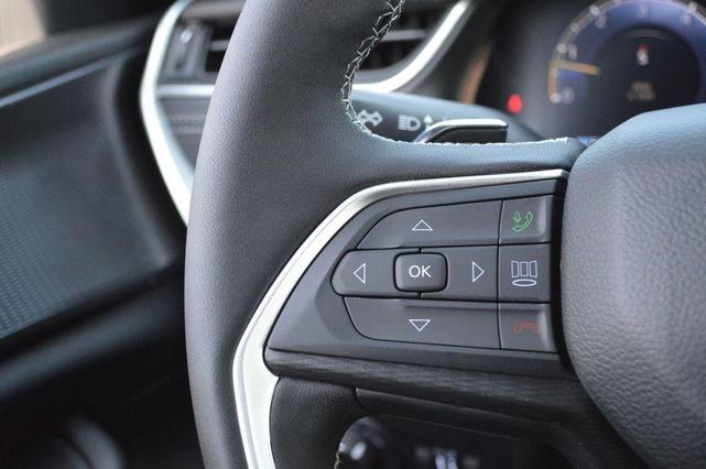 Photo of 2025 Diamond Black Jeep Grand Cherokee L