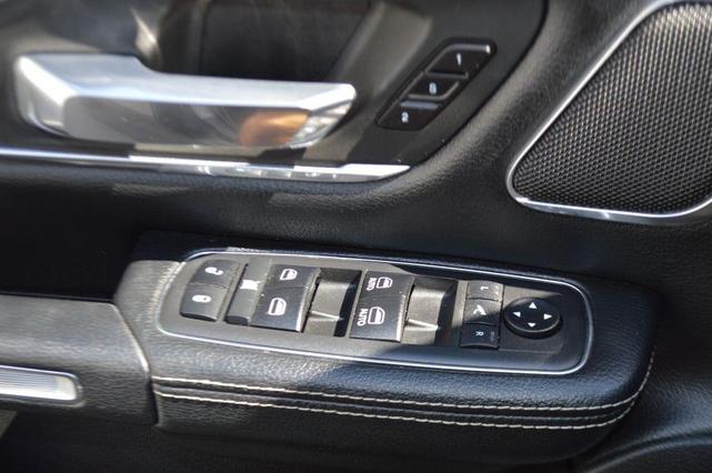 Photo of 2019 Diamond Black RAM 1500