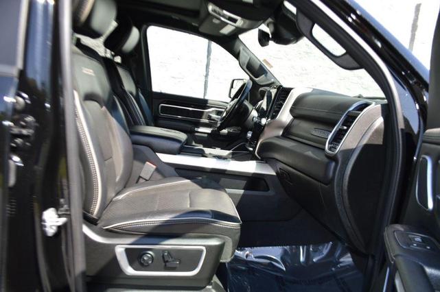 Photo of 2019 Diamond Black RAM 1500