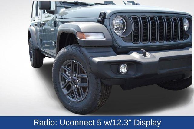 Photo of 2025 Anvil Clearcoat Jeep Wrangler