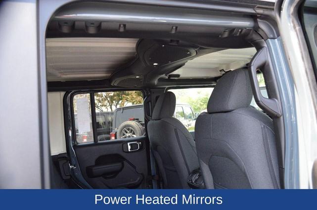 Photo of 2025 Anvil Clearcoat Jeep Wrangler
