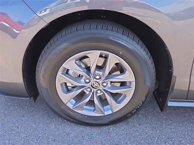 Photo of 2025 Magnetic Gray Metallic Toyota Sienna