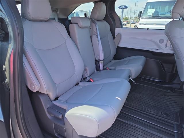 Photo of 2025 Magnetic Gray Metallic Toyota Sienna