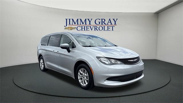 2022 Chrysler Voyager