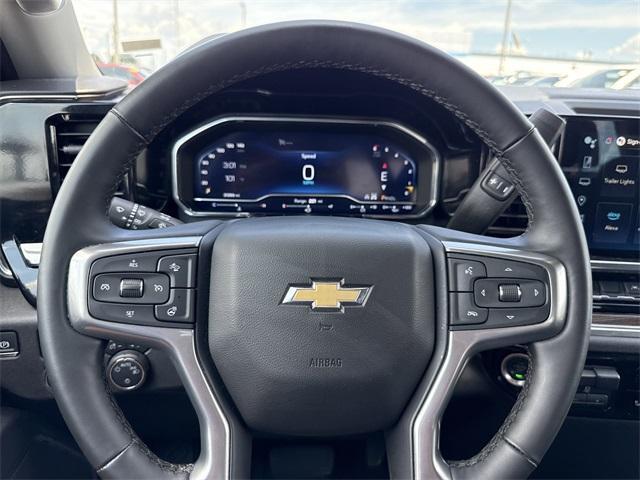Photo of 2025 Summit White Chevrolet Silverado 1500