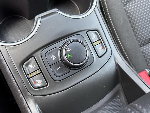 Photo of 2022 Quicksilver Metallic GMC Terrain