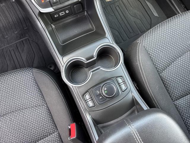 Photo of 2022 Quicksilver Metallic GMC Terrain