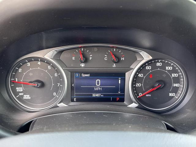 Photo of 2022 Quicksilver Metallic GMC Terrain