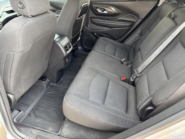Photo of 2022 Quicksilver Metallic GMC Terrain