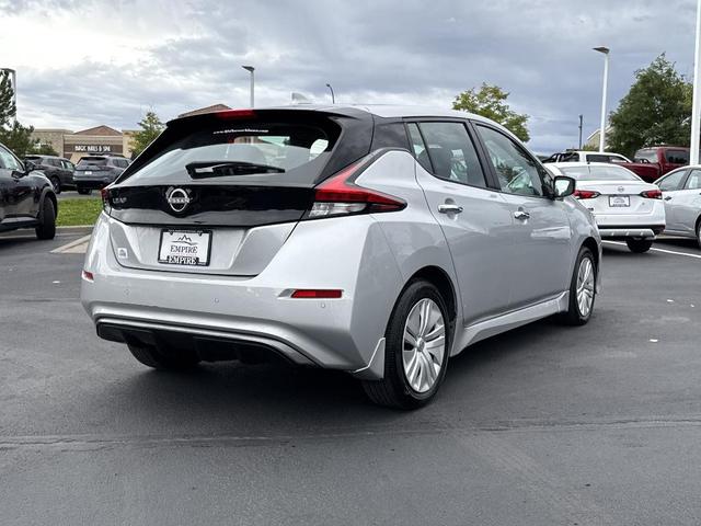 Photo of 2023 Brilliant Silver Metallic Nissan Leaf