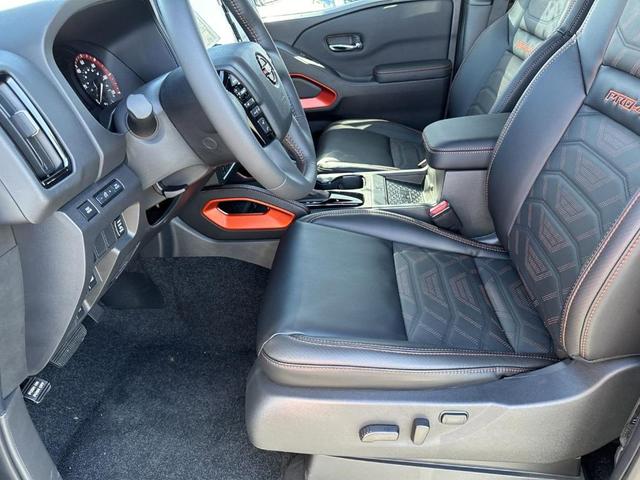 Photo of 2025 Boulder Gray Metallic Nissan Frontier