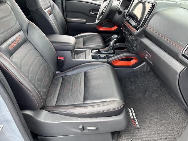 Photo of 2025 Boulder Gray Metallic Nissan Frontier