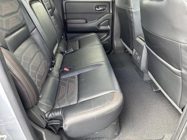Photo of 2025 Boulder Gray Metallic Nissan Frontier
