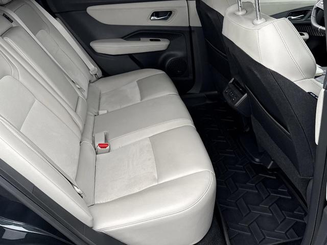 Photo of 2024 Dark Bluish Green Metallic Nissan ARIYA