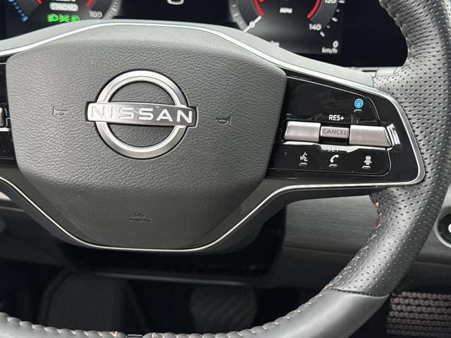 Photo of 2024 Dark Bluish Green Metallic Nissan ARIYA