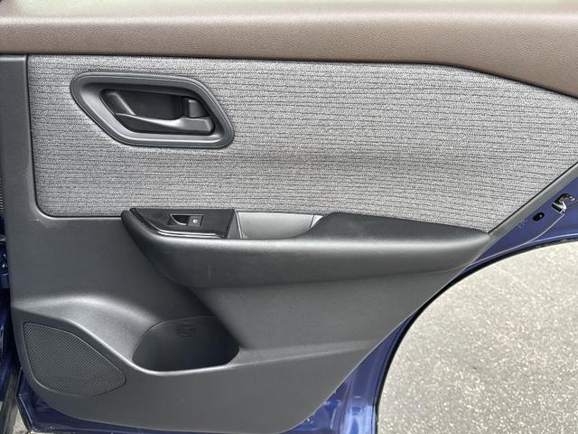 Photo of 2023 Caspian Blue Metallic Nissan Rogue