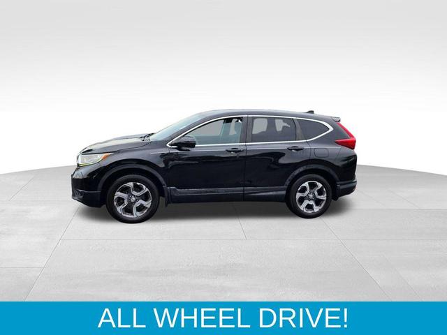 Photo of 2018 Obsidian Blue Pearl Honda CR-V