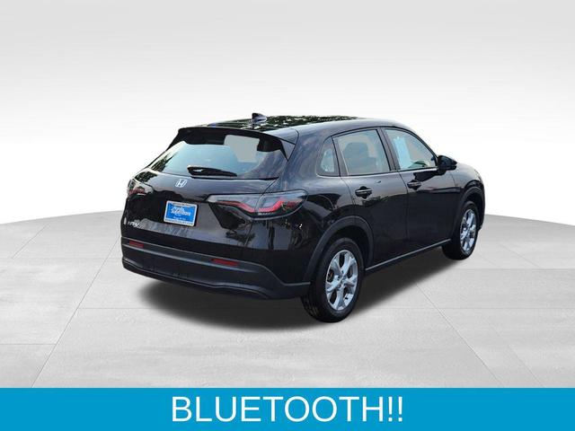 Photo of 2023 Crystal Black Pearl Honda HR-V