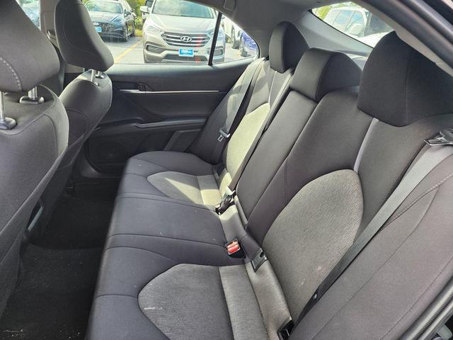 Photo of 2023 Midnight Black Metallic Toyota Camry