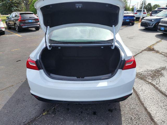 Photo of 2023 Summit White Chevrolet Malibu