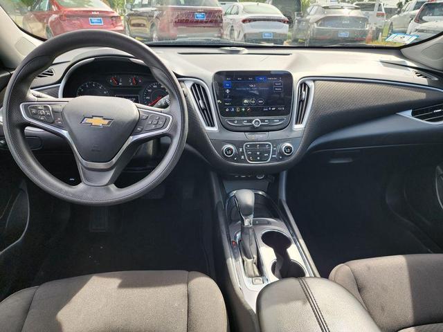 Photo of 2023 Summit White Chevrolet Malibu