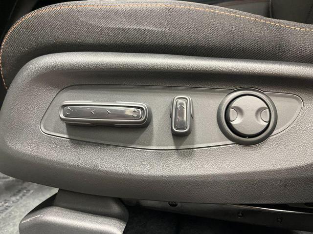 Photo of 2026 Gray Honda CR-V Hybrid