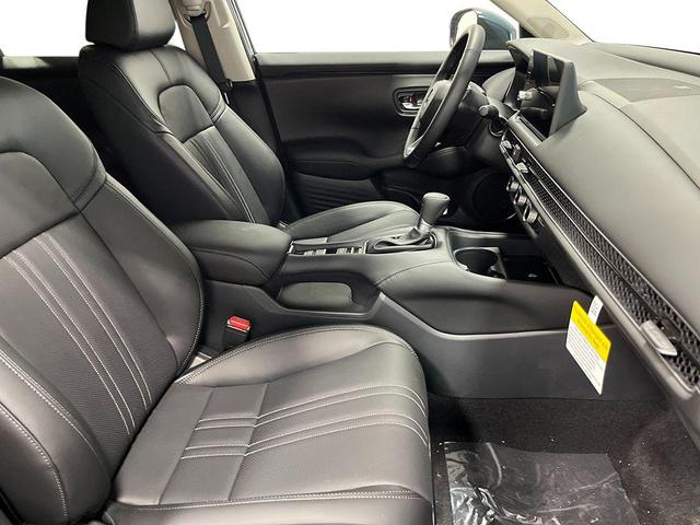 Photo of 2026 Urban Gray Pearl Honda HR-V