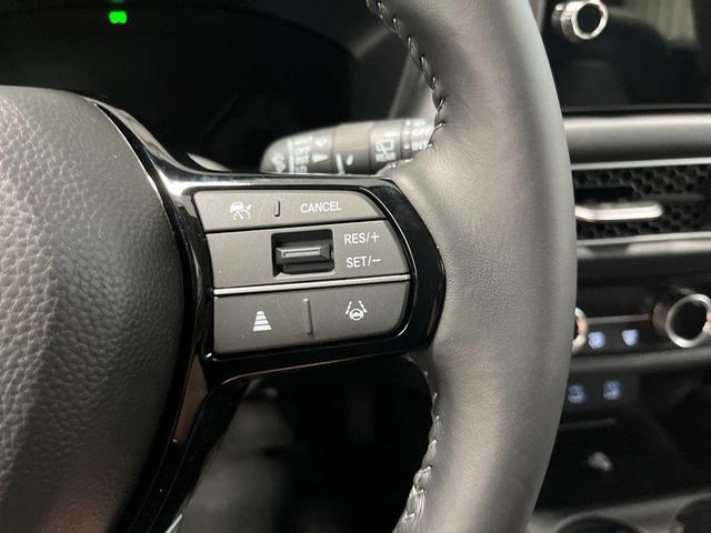 Photo of 2026 Urban Gray Pearl Honda HR-V