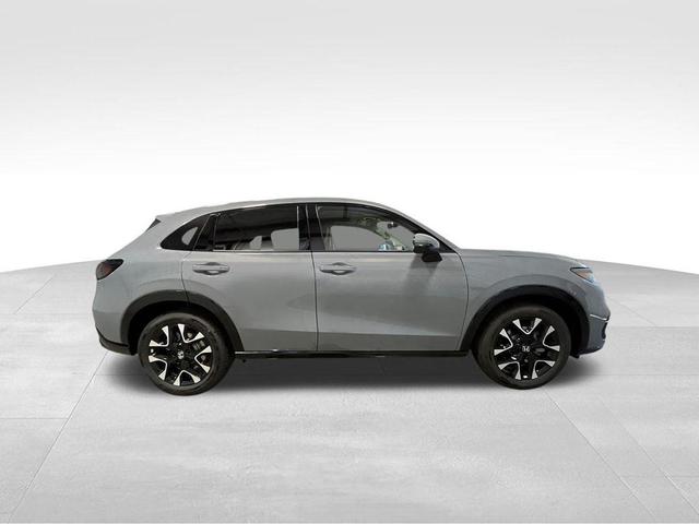 Photo of 2026 Urban Gray Pearl Honda HR-V