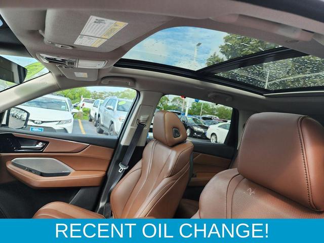 Photo of 2023 Platinum White Pearl Acura MDX