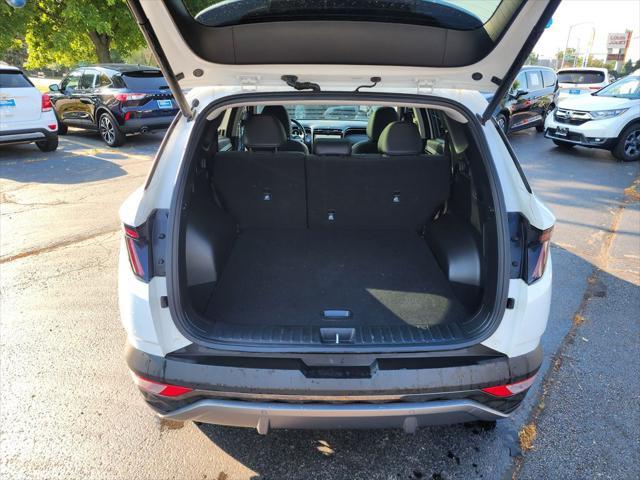 Photo of 2022 Quartz White Hyundai TUCSON Hybrid