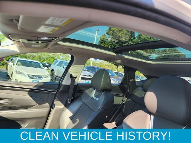 Photo of 2022 Quartz White Hyundai TUCSON Hybrid
