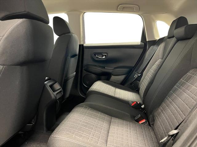 Photo of 2025 Platinum White Pearl Honda HR-V